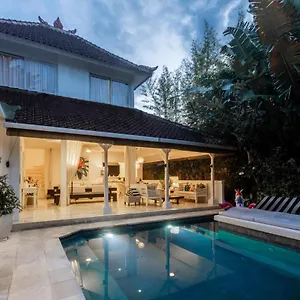 Esha Drupadi Villa