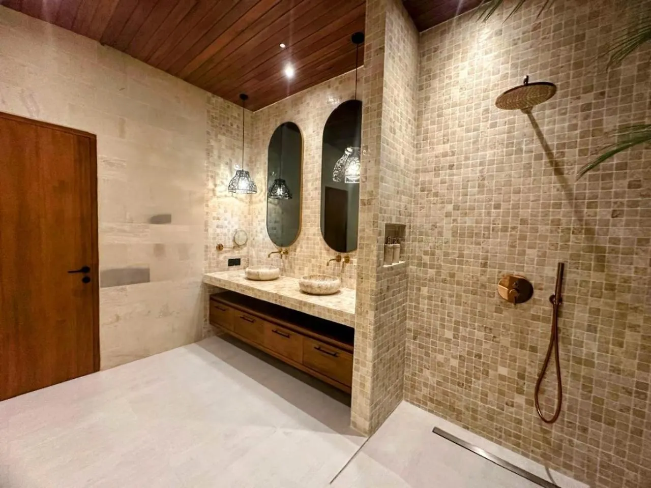 Harsita Villa Management Seminyak  Seminyak (Bali)