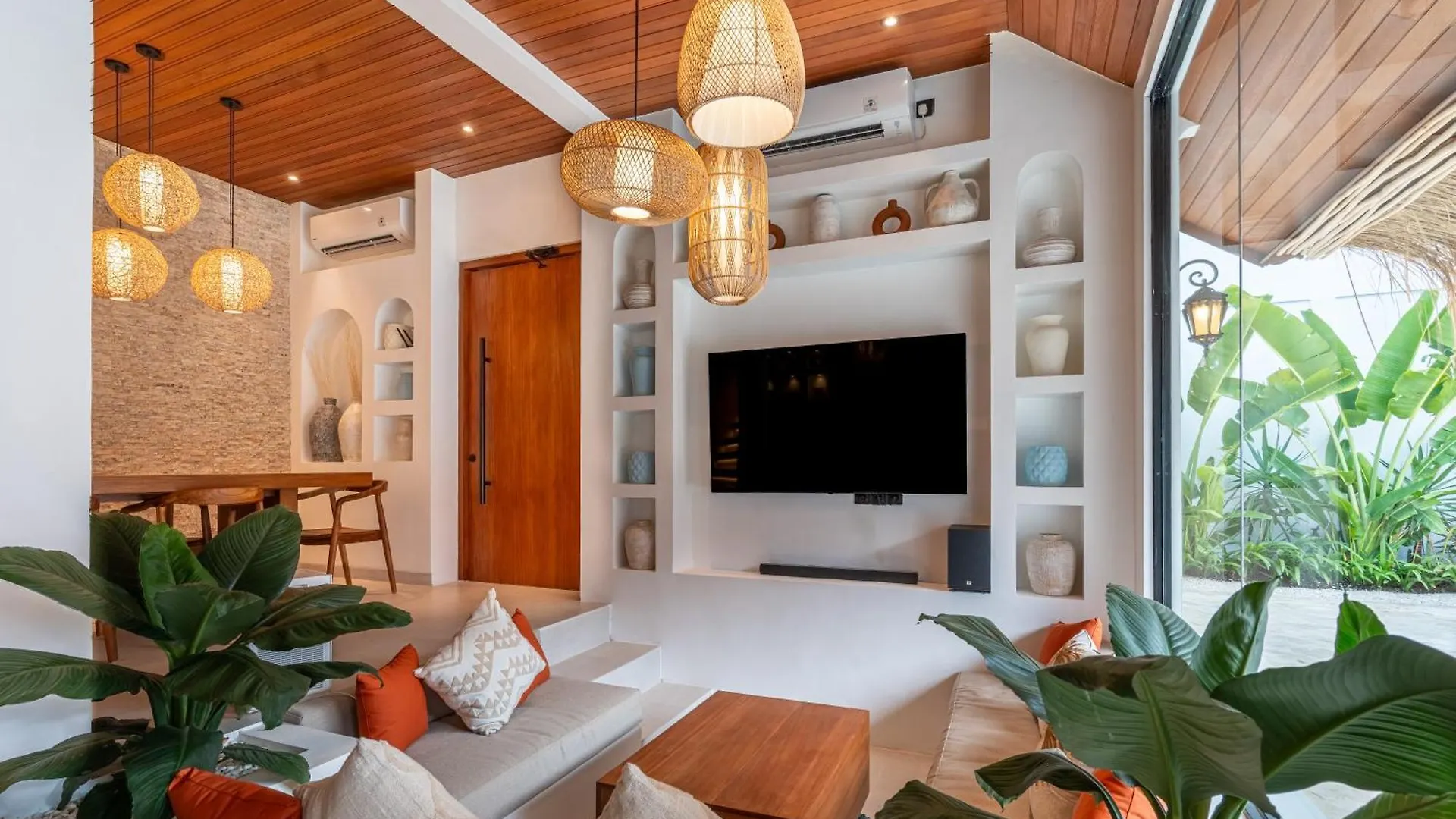 Harsita Villa Management Seminyak